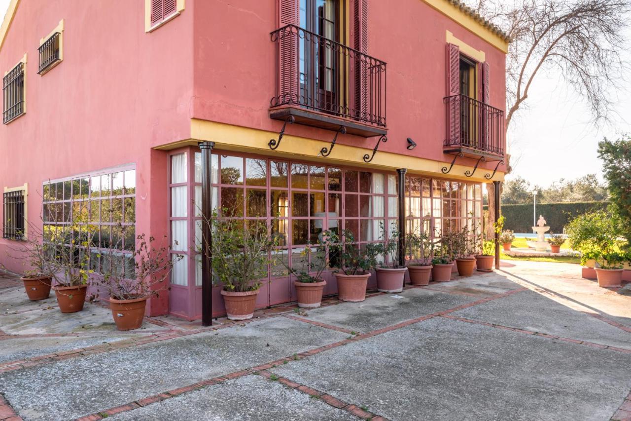 Villa Lucrecia Moron de la Frontera Luaran gambar